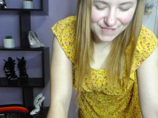 Емитовање снимка екрана hottiexLayla