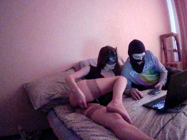 Емитовање снимка екрана HotTwix