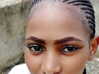 Еротски видео цхат Hottycharii