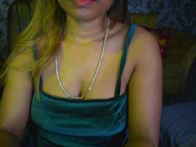 Фотографије indianpriya 500 tokens for pvt and c2c | deep fingering | squirt show in private |55 tk , 77 tk help me squirt on ultra high #asian #indian
