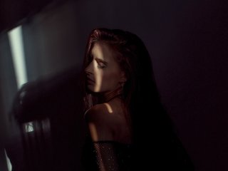 Еротски видео цхат InnesTaylor