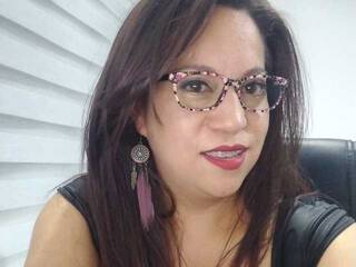 Еротски видео цхат IsaArcel