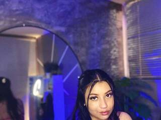 Еротски видео цхат Isabellaa-03