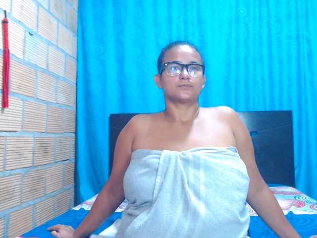 Фотографије isabellegree I am a very hot latina woman willing everything for you without limits love