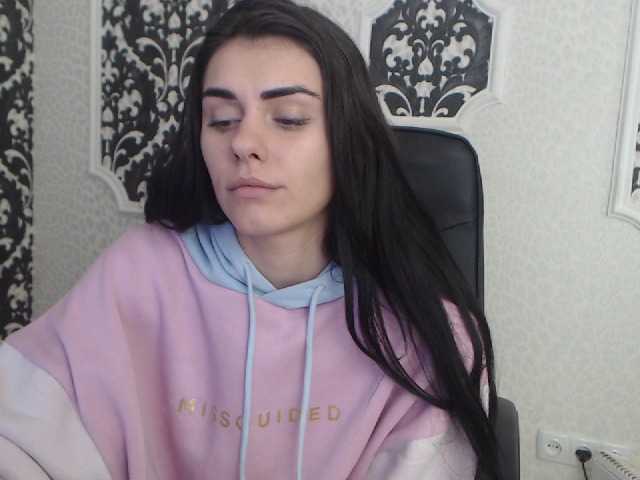 Емитовање снимка екрана IsabelStars