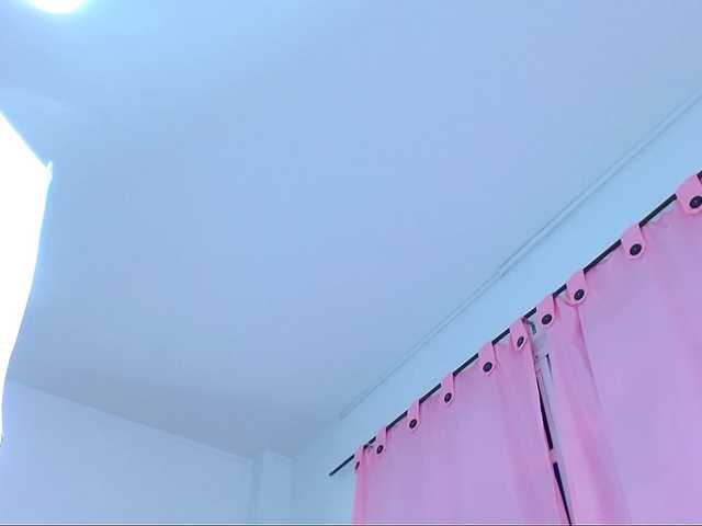 Емитовање снимка екрана IsaPetite1