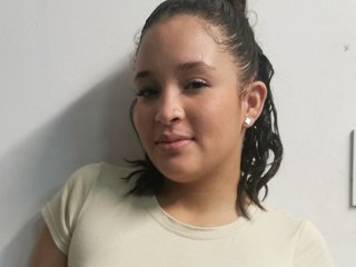 Еротски видео цхат IsaWilliams