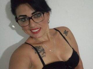 Еротски видео цхат IsiRoberts