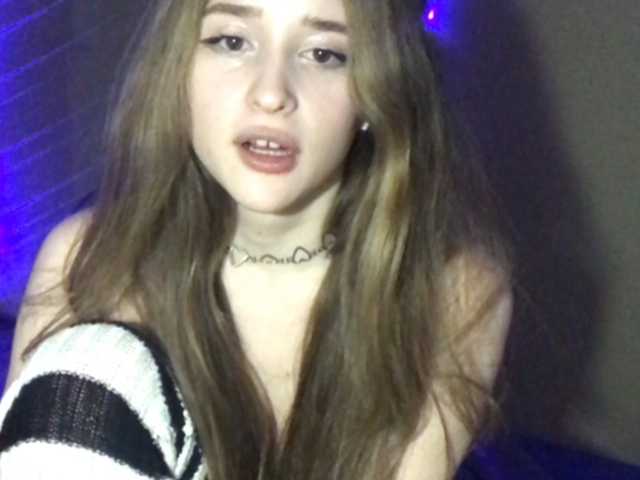 Емитовање снимка екрана Ivanka-Chan