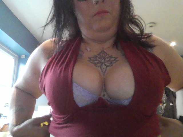 Емитовање снимка екрана Ivyivybelle84