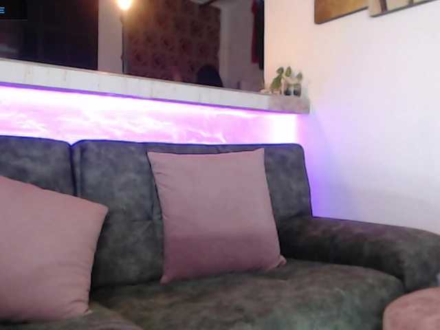 Емитовање снимка екрана Jade-Lee