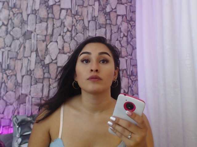 Фотографије LauraTovar "Hello guys ♣ I'm new here !!! give me a hot and wet welcome .. masturbate my pussy and cum at goal ♥