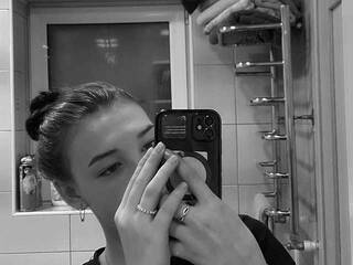 Еротски видео цхат jeansharp