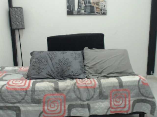 Емитовање снимка екрана JennaDrake