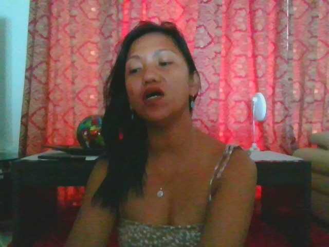 Емитовање снимка екрана Tina_Jade