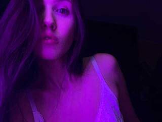 Еротски видео цхат JenniferWebb