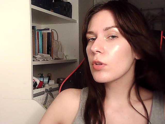 Емитовање снимка екрана JennyHoney