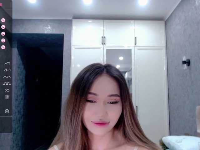 Емитовање снимка екрана jenycouple