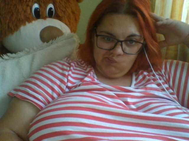 Емитовање снимка екрана JessaKelvin