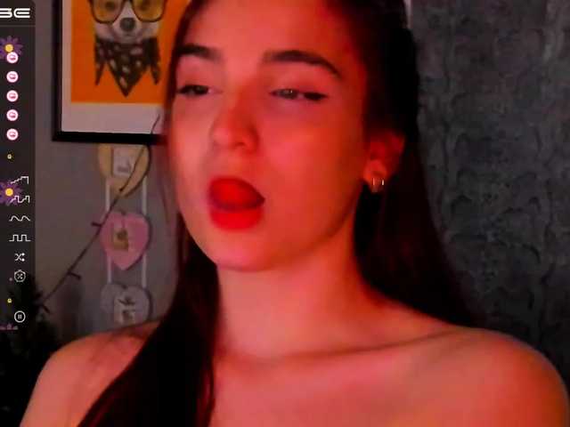 Емитовање снимка екрана JessicaMiles