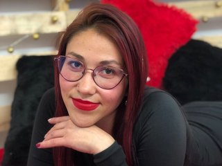 Еротски видео цхат JessicaRed1