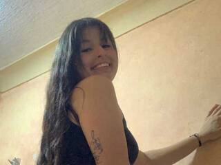 Еротски видео цхат Joyce-Rosse