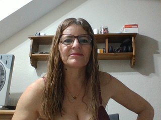 Еротски видео цхат JuanitaWouti