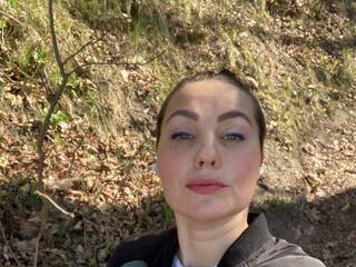 Еротски видео цхат juicyTIFFANY