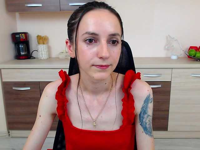Емитовање снимка екрана Julia-Jae