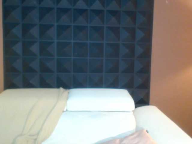 Емитовање снимка екрана JuliaConnor