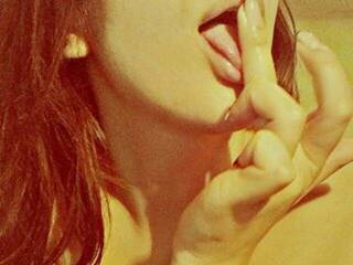 Еротски видео цхат JulieJu