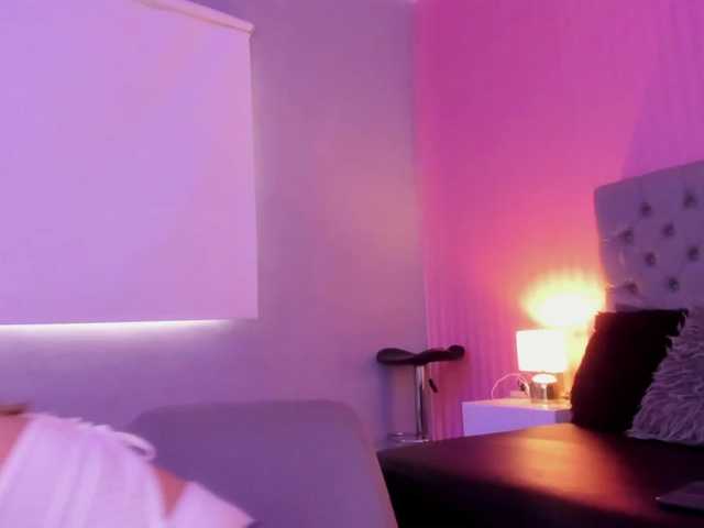 Емитовање снимка екрана julietathomps