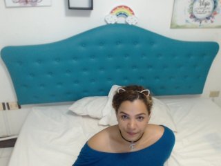 Фотографије julietroses1 10 members tip 10 tokens each, I get naked!