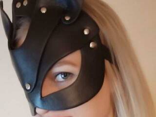 Еротски видео цхат JuliPow