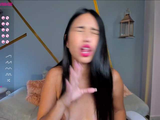 Емитовање снимка екрана KaraFoster