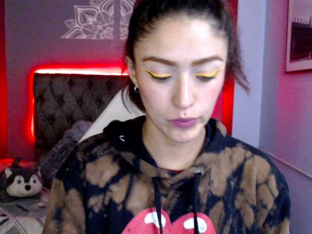 Емитовање снимка екрана Karenhorny1