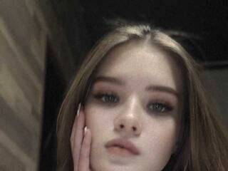 Еротски видео цхат Karinochka007