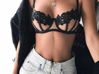 Еротски видео цхат KasandraBenks