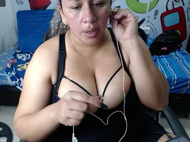 Фотографије katalellalove #bigboobs#bigass#mature#pusyy#squirt#suckniples#suckdildo#belly#latina#young#deepthroat#pvt#lovense#ebony#anal#