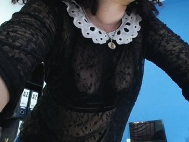 Емитовање снимка екрана KaterynCifue