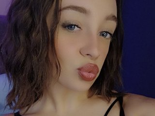 Еротски видео цхат KatieMyer