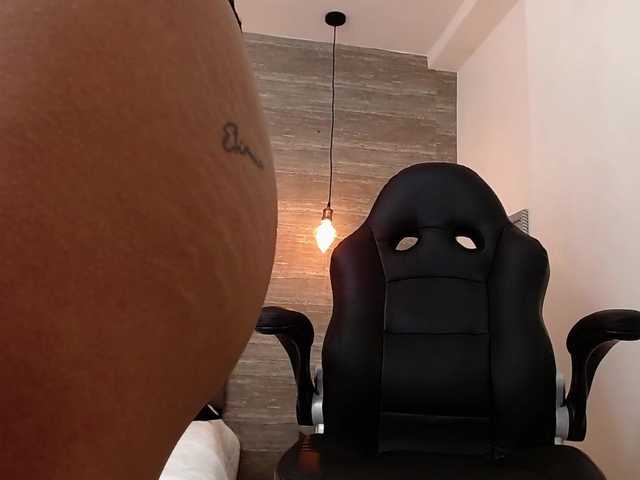Фотографије katrishka What's up handsome! this is a new day to come and fun with me, I promise you an exciting time ;) ;) // At goal: nipple playing and POV Blowjob 166 / 0 for reach goal