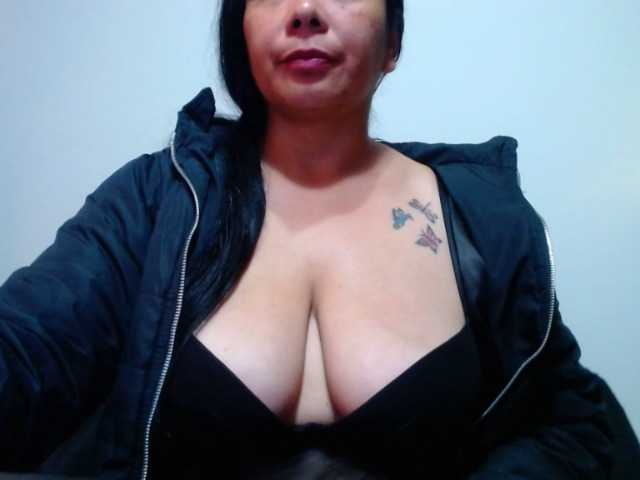 Емитовање снимка екрана KattaHorny