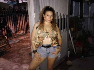 Еротски видео цхат KATY03