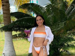 Еротски видео цхат kaylavibes