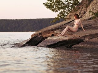 Еротски видео цхат Kelly-Monaco