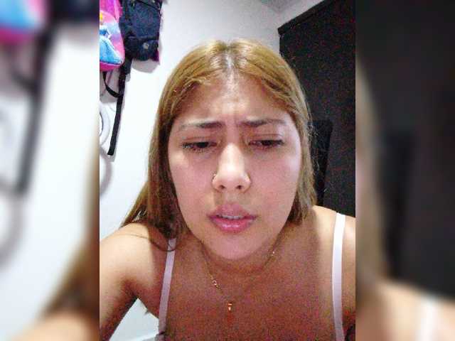 Емитовање снимка екрана Kendall-sexy