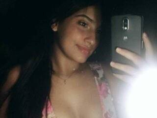 Еротски видео цхат KendallDay