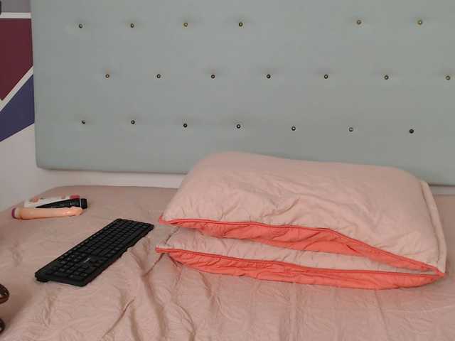 Емитовање снимка екрана Keniahott