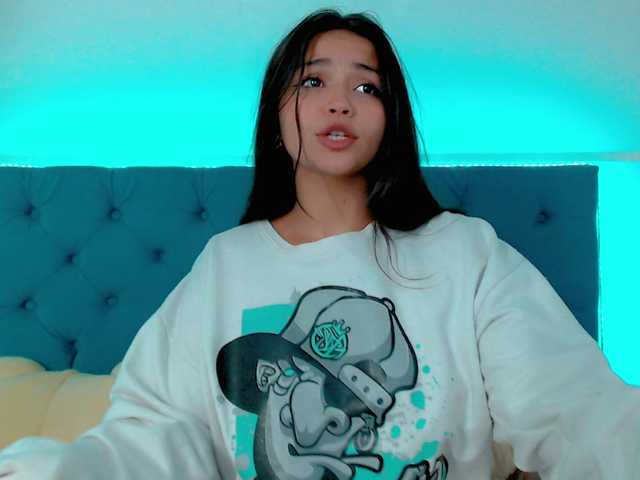 Емитовање снимка екрана KimDevinne